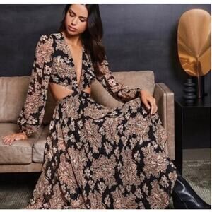 Gianni Bini Maxi dress size 2 cutout waist and a brown and black floral print